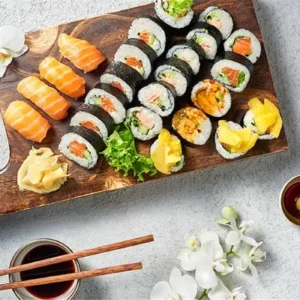 Sushi z przyjaciółmi <br> Cena rynkowa: 500 zł